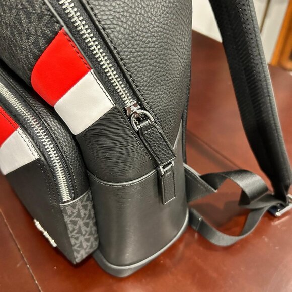 Michael Kors Striped Logo Backpack - Picture 4 of 7